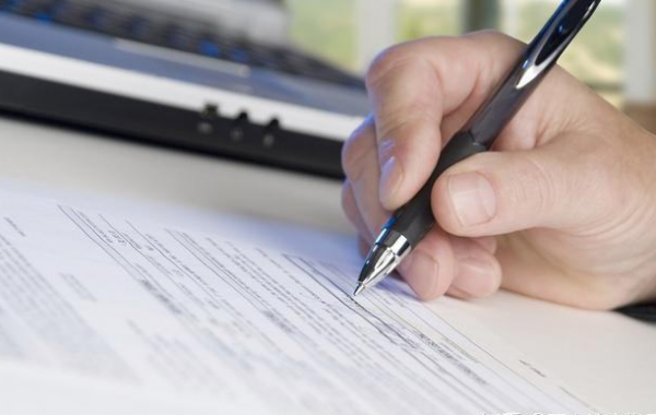 文章中挂名通讯作者，对职称评审有效吗？