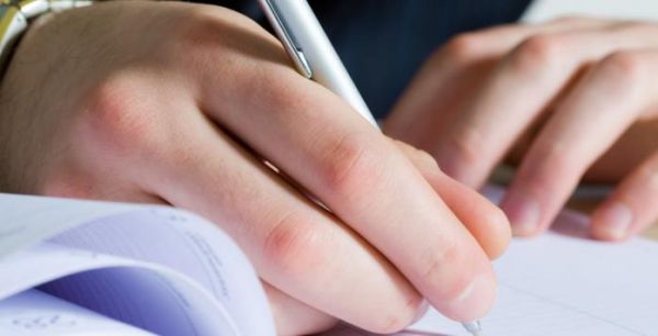 综述性论文结构组成和要求有哪些？