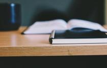 专著主编最多能有几个人？可以用来评职称吗？